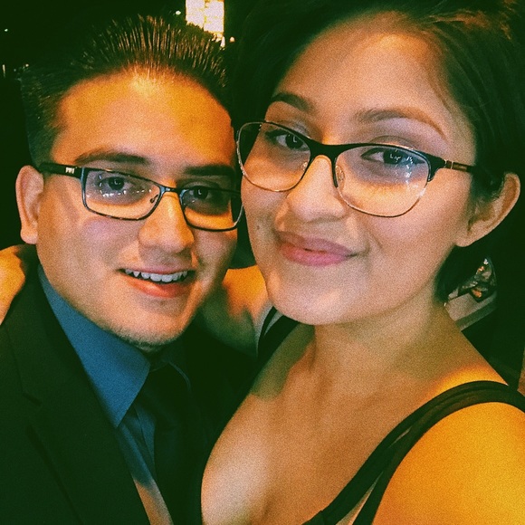 Meet your Posher - Picture 2 of 3